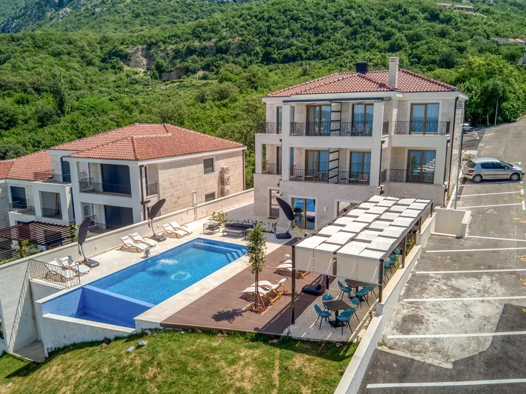 Villa en Venta en Budva - foto 2
