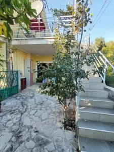 منزل للبيع في بودفا - Budva