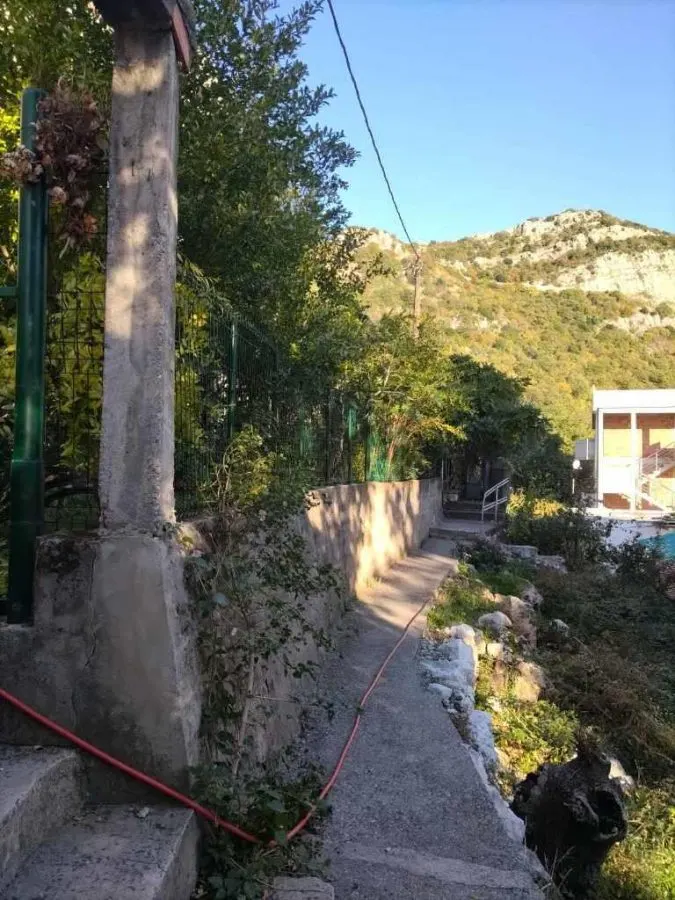 Casa en Venta en Budva - foto 6