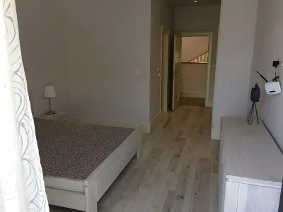 Casa en Venta en Kotor - foto 8