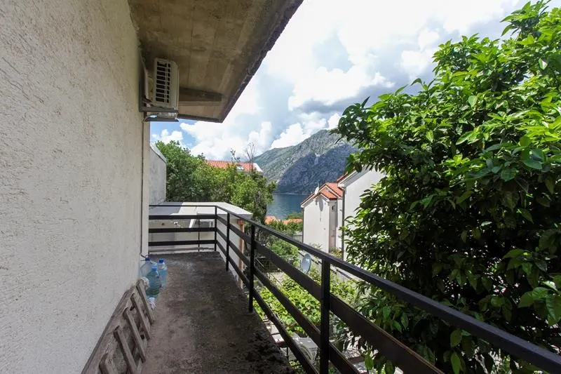Maison à Vendre à Kotor - foto 8