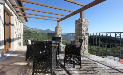 فيلا للبيع في بودفا - Petrovac