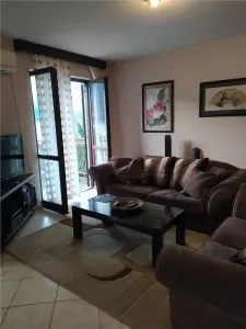 Casa en Venta en Kotor - foto 2