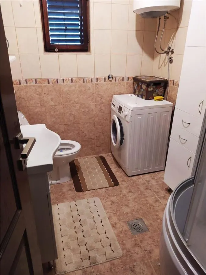 Casa en Venta en Kotor - foto 10