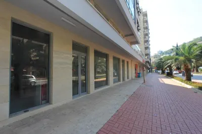 Espacio Comercial en Venta en Budva - foto 3