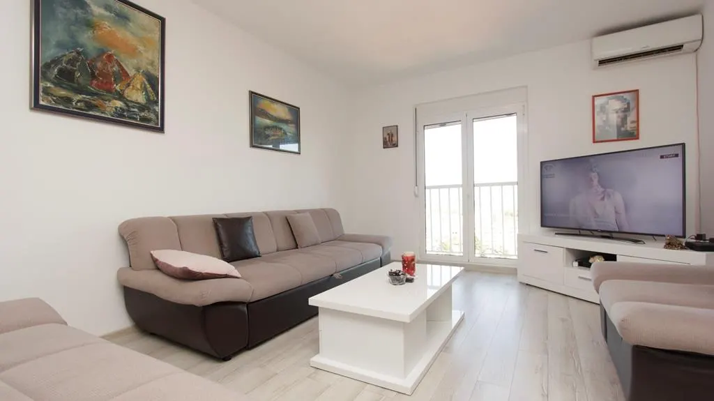 Apartament de vanzare in Budva - foto 1