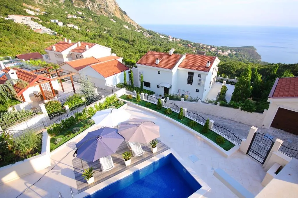 Villa en Venta en Budva - foto 2