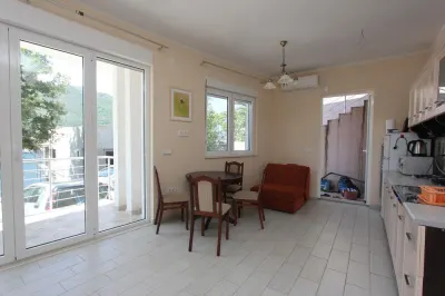 Apartamento en Venta en Tivat - foto 10