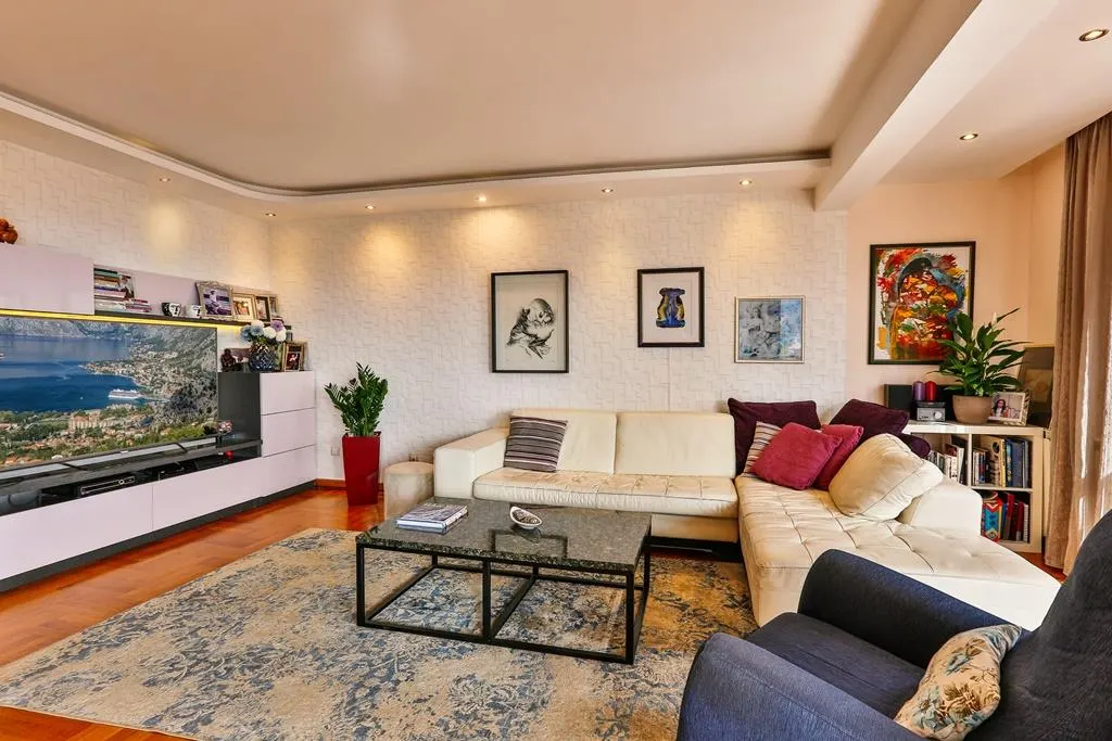 Apartament de vanzare in Budva - foto 2