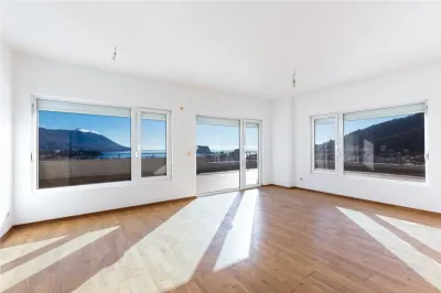 شقة للبيع في بودفا - Budva
