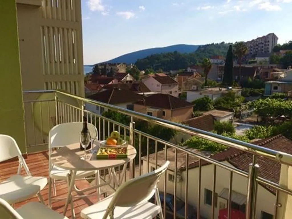 Hôtel à Vendre à Herceg-Novi - foto 1