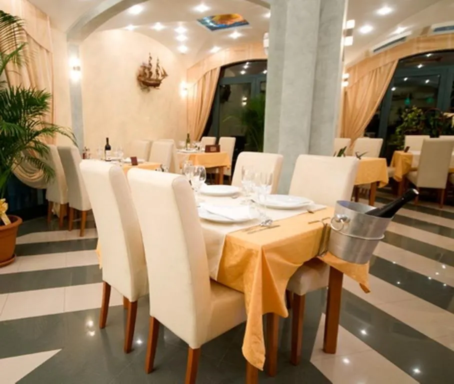 Hôtel à Vendre à Herceg-Novi - foto 2