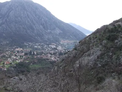 أرض للبيع في كوتور - Kotor