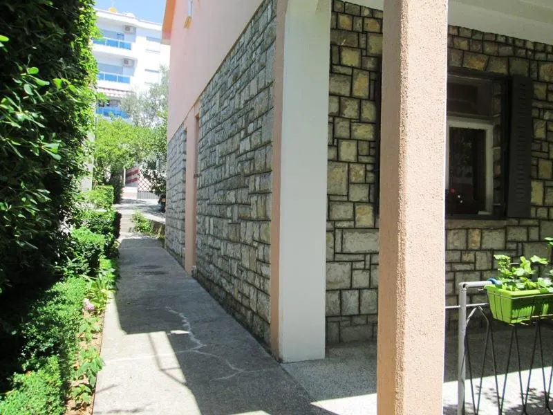 House for Sale in Budva - foto 12