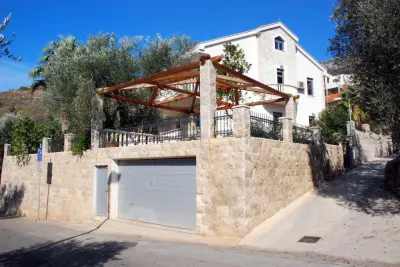 Maison à Vendre à Budva - Petrovac