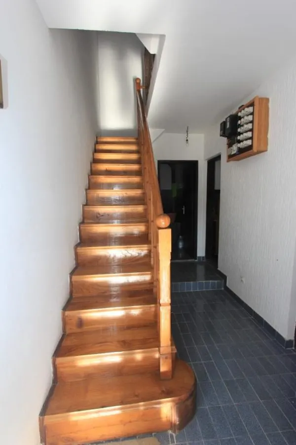 Maison à Vendre à Kotor - foto 2