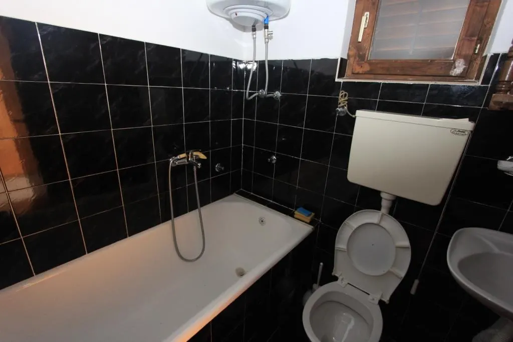 Maison à Vendre à Kotor - foto 10