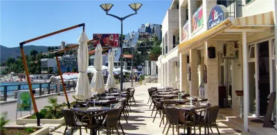 Espace Commercial à Vendre à Herceg-Novi - foto 2