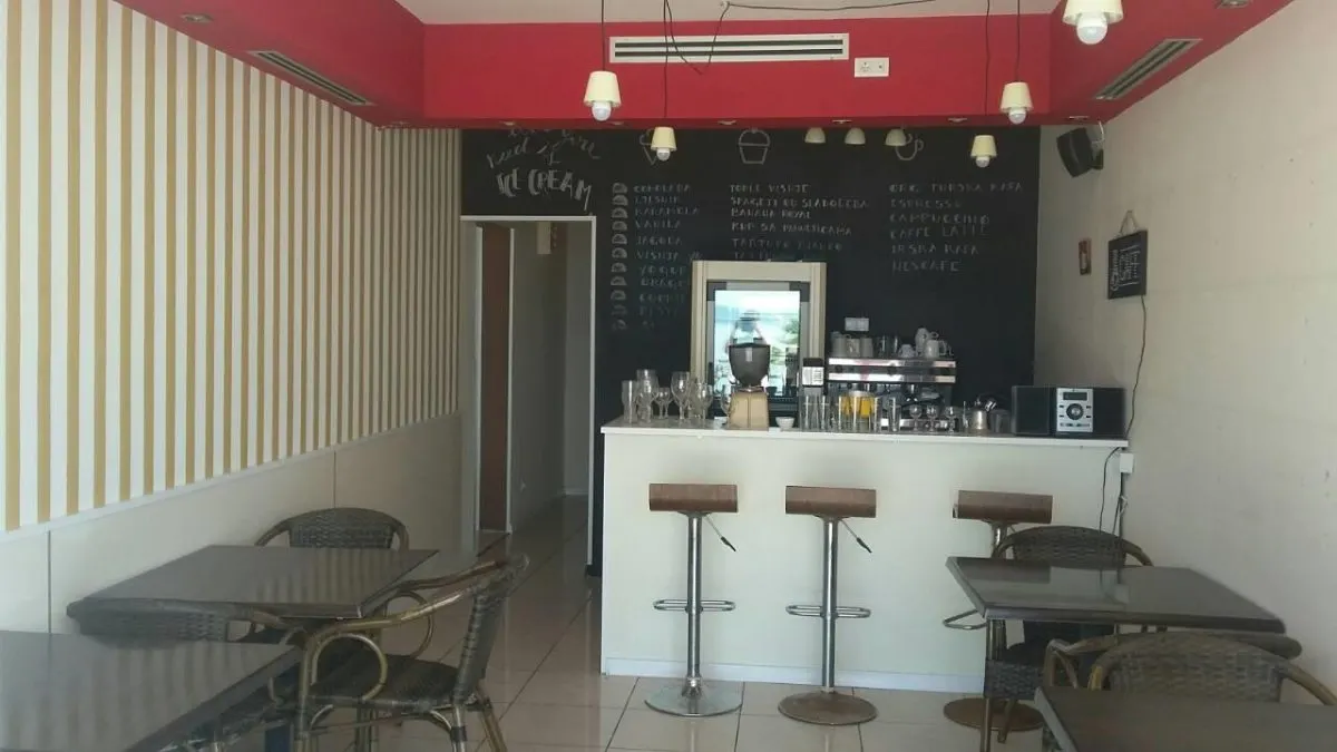 Espace Commercial à Vendre à Herceg-Novi - foto 3