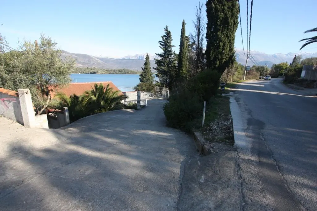 Terrain à Vendre à Tivat - foto 2