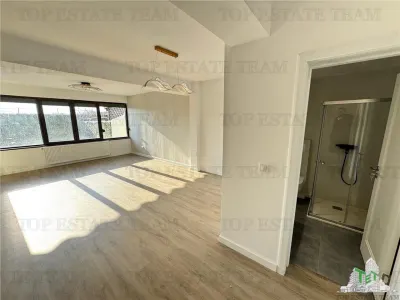 Pipera House | 5 Bedrooms | 160 sqm | 2 Parking Spaces | Renovated - foto 5