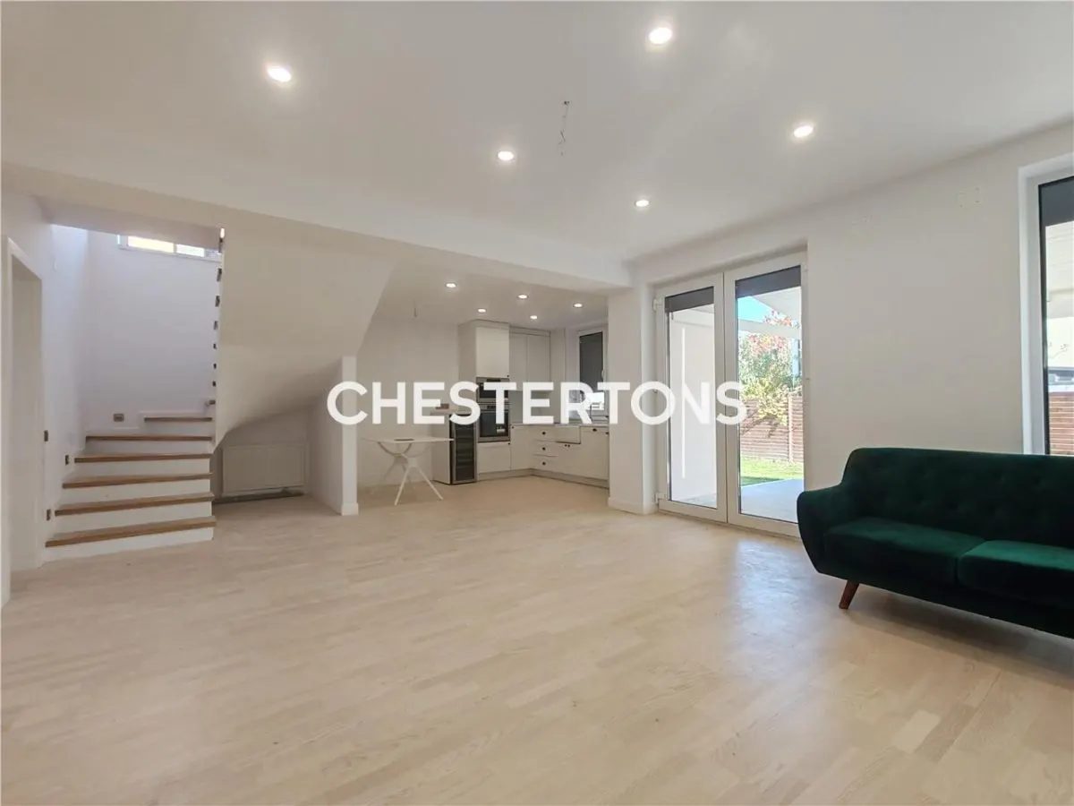 Villa Neuve 5 Chambres près de Lidl Corbeanca – Prête à Emménager - foto 3