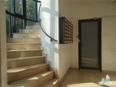 Penthouse à Louer, 315 m² – Espace et Confort à Berceni - foto 12