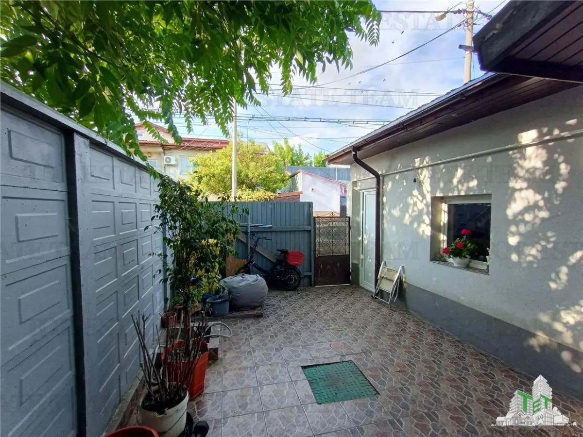 Maison 3 Chambres, 2 Salles de Bain, RDC, 65 m², Secteur 5, Rahova - foto 2