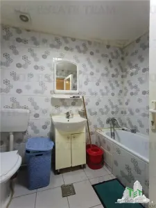 Maison 3 Chambres, 2 Salles de Bain, RDC, 65 m², Secteur 5, Rahova - foto 14