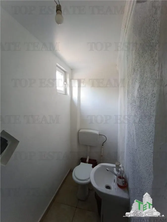 Maison 3 Chambres, 2 Salles de Bain, RDC, 65 m², Secteur 5, Rahova - foto 15