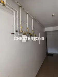 Apartamento de 2 Dormitorios con Balcón, 48 m², Planta Baja, Barrio Brancusi - foto 6