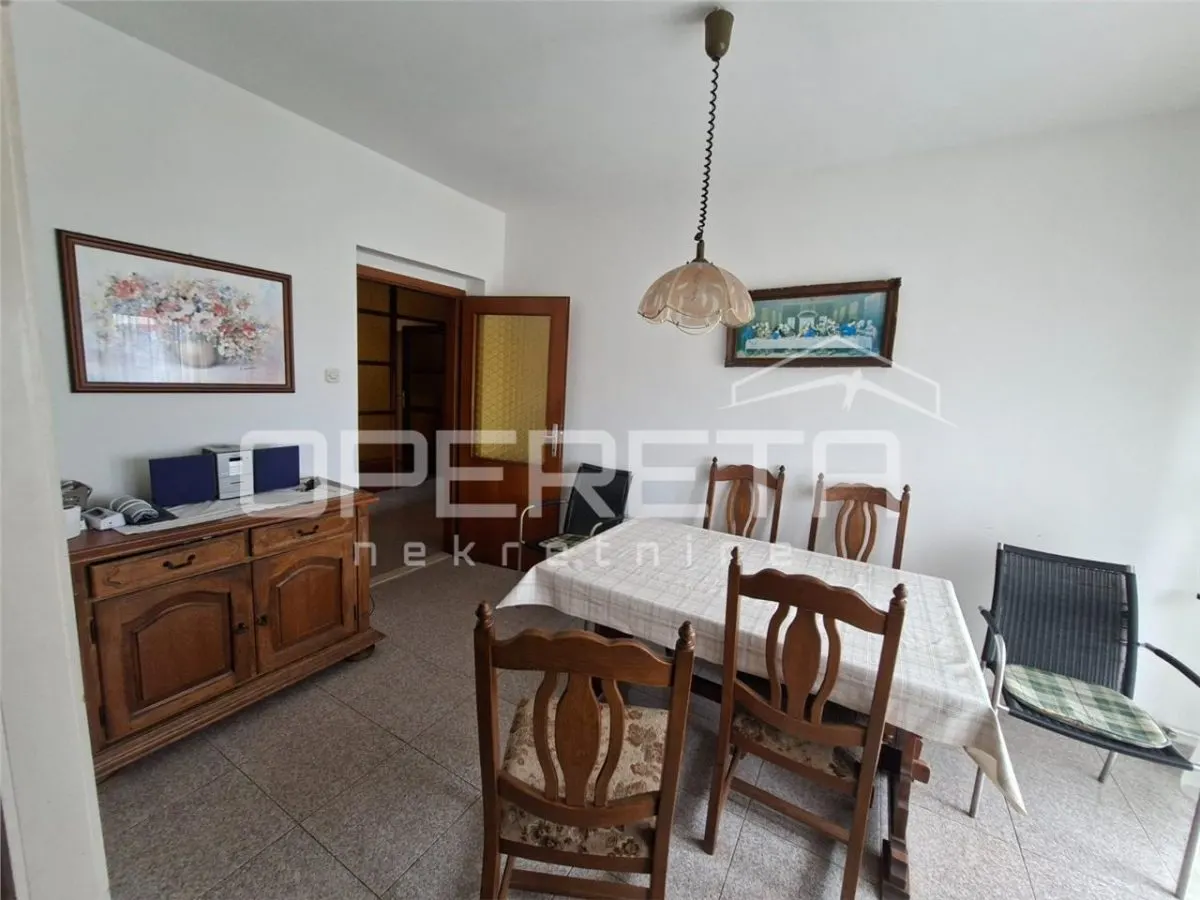 Appartement de Trois Chambres à Vendre à Split, Croatie - foto 4