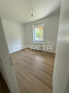 Apartamento de Tres Dormitorios en Venta en Virje Island, Croacia - Cestica