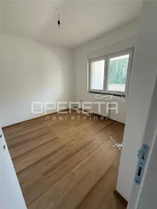 Apartamento de Cuatro Dormitorios en Venta en Island Virje, Croacia - Cestica