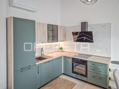 شقة بثلاث غرف نوم للبيع في تار، إستريا، كرواتيا - foto 2