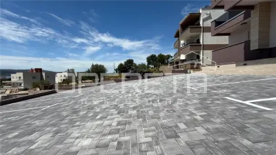 Apartamento de Dos Dormitorios en Venta en Starigrad, Croacia - foto 13