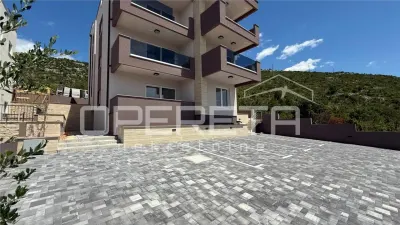 Apartamento de Dos Dormitorios en Venta en Starigrad, Croacia - foto 14