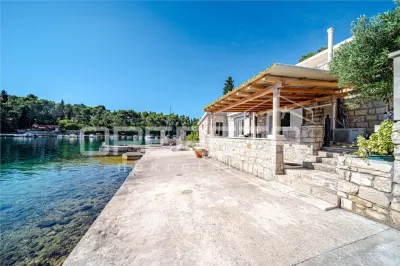Two Seafront Residential Units with Garden and Terraces, Korcula - foto 3