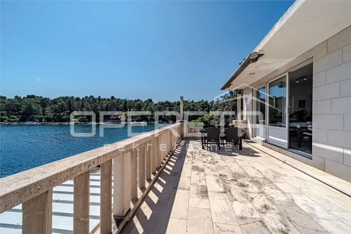 Two Seafront Residential Units with Garden and Terraces, Korcula - foto 22