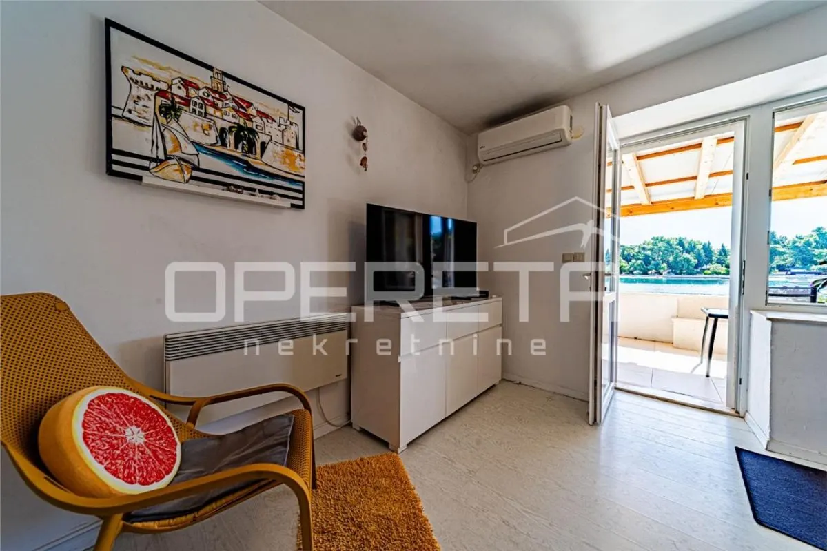 Two Seafront Residential Units with Garden and Terraces, Korcula - foto 25