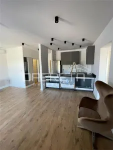 Apartamento de Tres Dormitorios en Venta en Croatia, Marina - foto 3