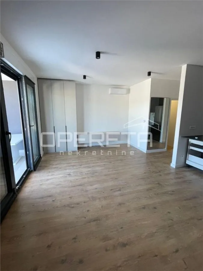Apartamento de Tres Dormitorios en Venta en Croatia, Marina - foto 4