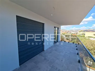 Apartamento de Dos Dormitorios en Venta en Okrug Gornji, Croacia - foto 9