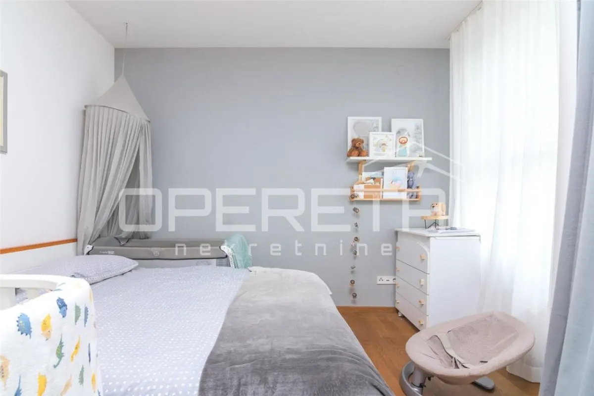 Apartamento de Tres Dormitorios en Venta en Zagreb, Maksimir - foto 11