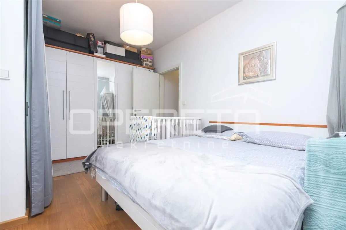 Apartamento de Tres Dormitorios en Venta en Zagreb, Maksimir - foto 12