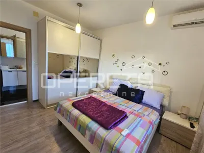 Appartement Spacieux avec Piscine et Parking, Okrug Gornji, Croatie - foto 6
