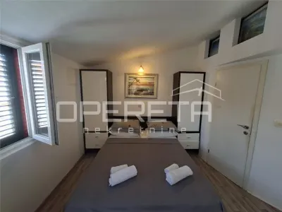 Apartamento de Dos Plantas en Venta en Varoš, Split, Croacia - foto 2