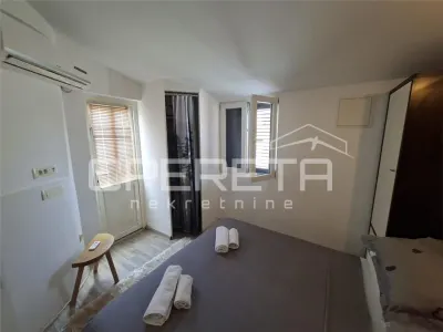 Apartamento de Dos Plantas en Venta en Varoš, Split, Croacia - foto 3