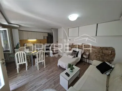 Apartamento de Dos Plantas en Venta en Varoš, Split, Croacia - foto 5