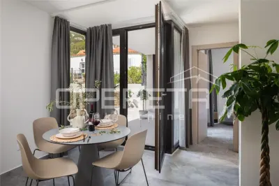 Apartamento de Lujo en Planta Baja en Venta en Komiza, Croacia - foto 2